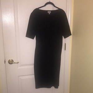 LuLaRoe size large solid black Julia dress